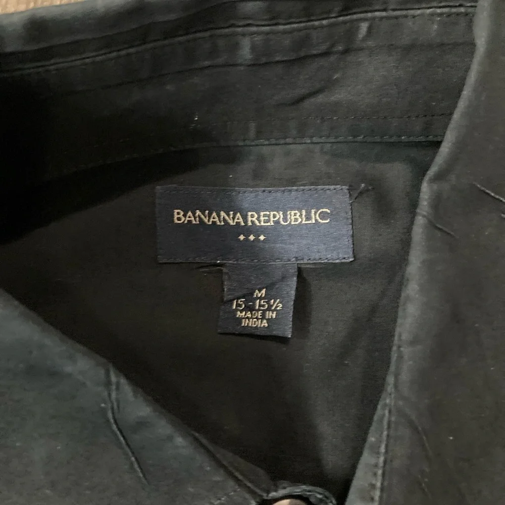 Banana Republic‎ Black Medium Button Down Shirt 15-15.5
